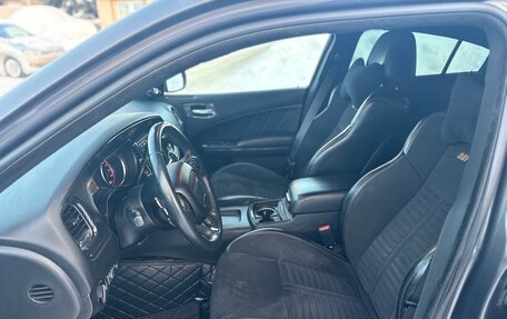 Dodge Charger, 2018 год, 3 850 000 рублей, 21 фотография