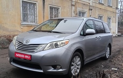 Toyota Sienna III, 2011 год, 1 750 000 рублей, 1 фотография