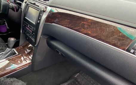 Toyota Camry, 2017 год, 2 000 000 рублей, 6 фотография