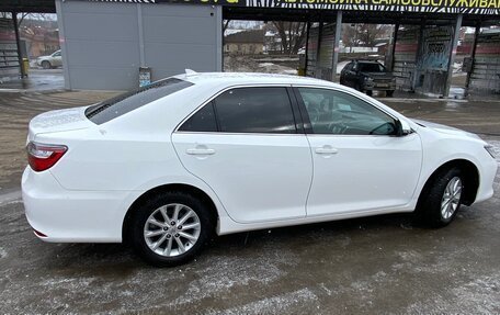 Toyota Camry, 2017 год, 2 000 000 рублей, 7 фотография