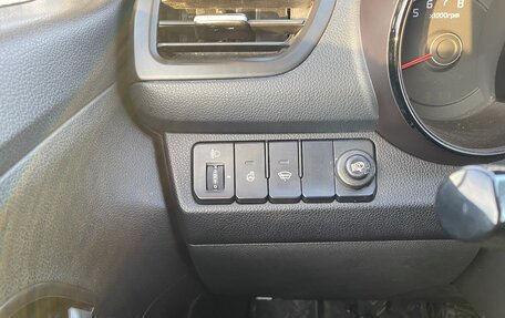 KIA Rio III рестайлинг, 2015 год, 795 000 рублей, 17 фотография