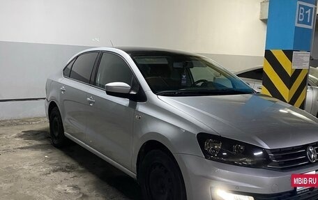 Volkswagen Polo VI (EU Market), 2017 год, 990 000 рублей, 2 фотография