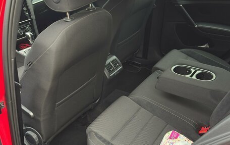 Volkswagen Golf R VII, 2018 год, 3 980 000 рублей, 9 фотография