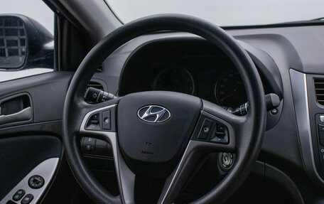 Hyundai Solaris II рестайлинг, 2015 год, 1 120 000 рублей, 15 фотография