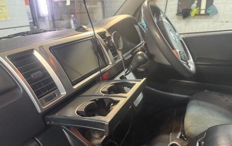 Toyota RegiusAce, 2016 год, 3 090 000 рублей, 10 фотография