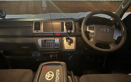 Toyota RegiusAce, 2016 год, 3 090 000 рублей, 17 фотография