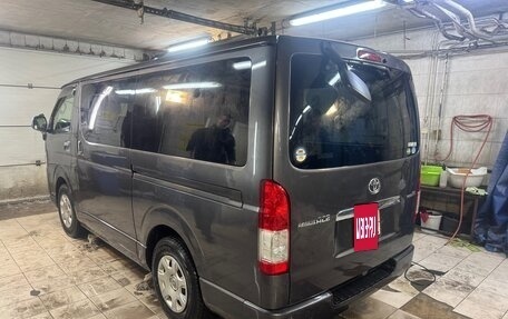 Toyota RegiusAce, 2016 год, 3 090 000 рублей, 9 фотография