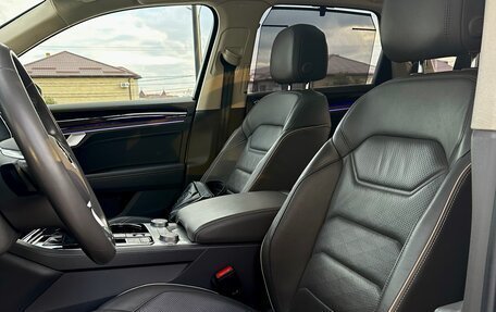 Volkswagen Touareg III, 2019 год, 5 350 000 рублей, 11 фотография