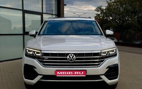 Volkswagen Touareg III, 2019 год, 5 350 000 рублей, 2 фотография