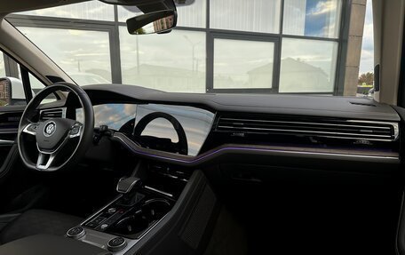 Volkswagen Touareg III, 2019 год, 5 350 000 рублей, 23 фотография