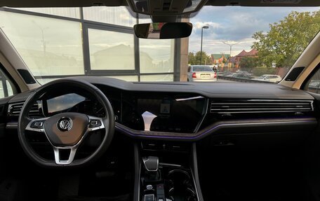 Volkswagen Touareg III, 2019 год, 5 350 000 рублей, 22 фотография