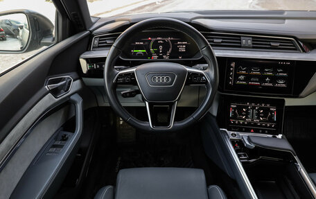 Audi e-tron Sportback I, 2021 год, 7 150 000 рублей, 14 фотография