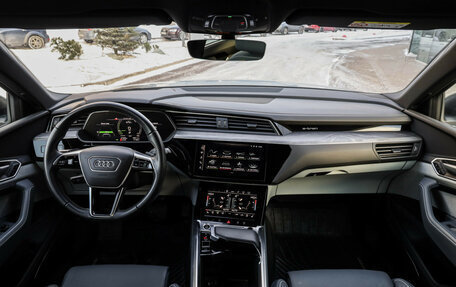 Audi e-tron Sportback I, 2021 год, 7 150 000 рублей, 12 фотография