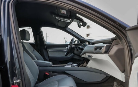 Audi e-tron Sportback I, 2021 год, 7 150 000 рублей, 31 фотография