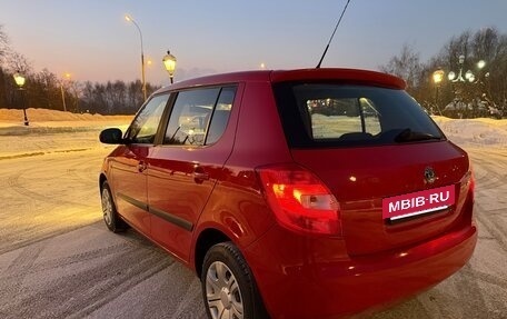 Skoda Fabia II, 2011 год, 400 000 рублей, 2 фотография