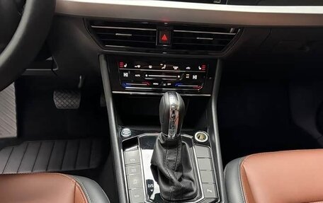 Volkswagen Lavida, 2022 год, 1 900 000 рублей, 13 фотография