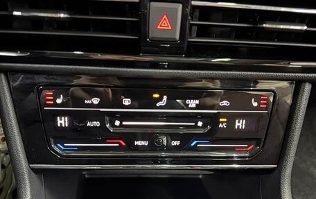 Volkswagen Lavida, 2022 год, 1 900 000 рублей, 8 фотография