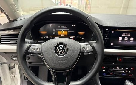 Volkswagen Lavida, 2022 год, 1 900 000 рублей, 10 фотография