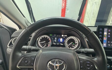 Toyota Camry, 2021 год, 3 700 000 рублей, 10 фотография