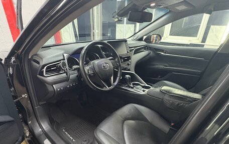 Toyota Camry, 2021 год, 3 700 000 рублей, 15 фотография