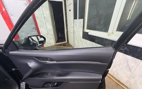 Toyota Camry, 2021 год, 3 700 000 рублей, 23 фотография