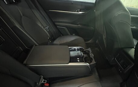 Toyota Camry, 2021 год, 3 700 000 рублей, 19 фотография