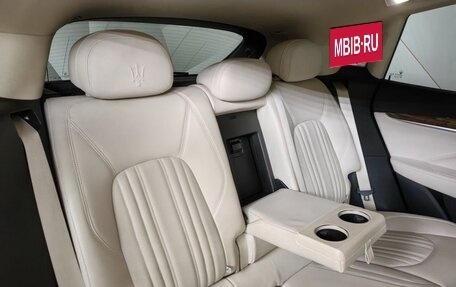 Maserati Levante I, 2017 год, 4 600 000 рублей, 5 фотография