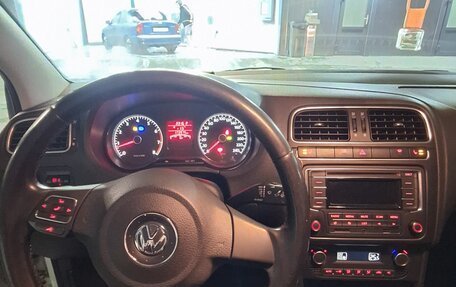Volkswagen Polo VI (EU Market), 2013 год, 670 000 рублей, 4 фотография