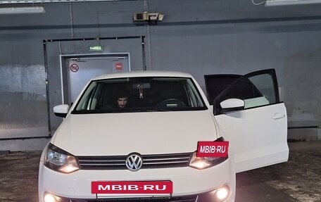 Volkswagen Polo VI (EU Market), 2013 год, 670 000 рублей, 5 фотография