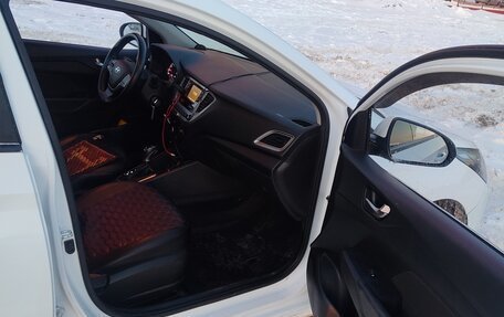 Hyundai Solaris II рестайлинг, 2022 год, 1 400 000 рублей, 6 фотография