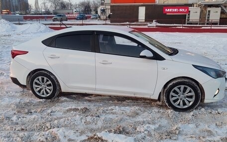 Hyundai Solaris II рестайлинг, 2022 год, 1 400 000 рублей, 2 фотография