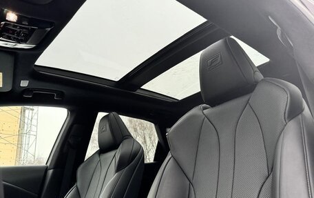 Lexus RX IV рестайлинг, 2023 год, 6 450 000 рублей, 12 фотография