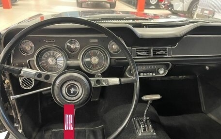 Ford Mustang VI рестайлинг, 1967 год, 6 390 000 рублей, 14 фотография