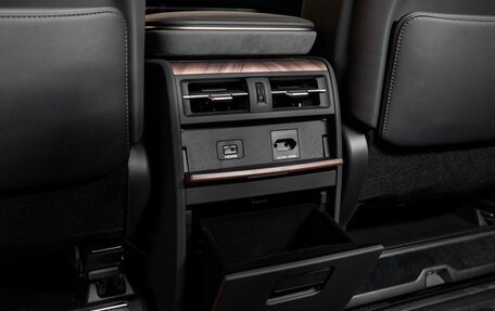 Lexus LM, 2025 год, 17 290 000 рублей, 24 фотография