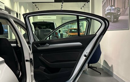 Volkswagen Passat B8 рестайлинг, 2019 год, 2 250 000 рублей, 10 фотография