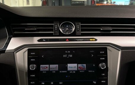 Volkswagen Passat B8 рестайлинг, 2019 год, 2 250 000 рублей, 23 фотография