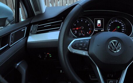 Volkswagen Passat B8 рестайлинг, 2019 год, 2 050 000 рублей, 17 фотография