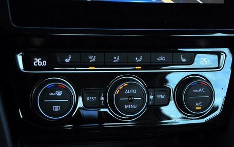 Volkswagen Passat B8 рестайлинг, 2019 год, 2 050 000 рублей, 20 фотография