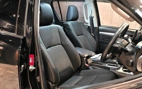 Toyota Hilux VIII, 2023 год, 6 500 000 рублей, 17 фотография