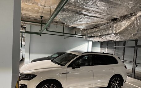 Volkswagen Touareg III, 2019 год, 6 200 000 рублей, 10 фотография