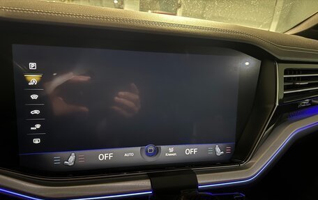 Volkswagen Touareg III, 2019 год, 6 200 000 рублей, 14 фотография