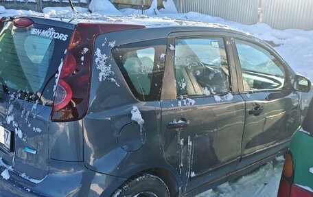 Nissan Note II рестайлинг, 2010 год, 700 000 рублей, 3 фотография