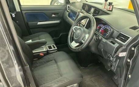 Toyota Roomy I, 2017 год, 650 000 рублей, 7 фотография