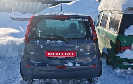 Nissan Note II рестайлинг, 2010 год, 700 000 рублей, 2 фотография