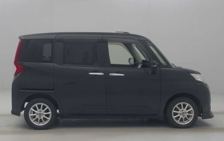 Toyota Roomy I, 2017 год, 650 000 рублей, 14 фотография