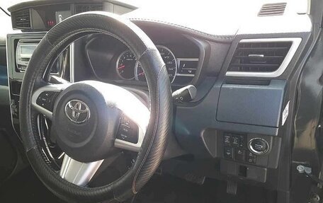 Toyota Roomy I, 2017 год, 650 000 рублей, 16 фотография