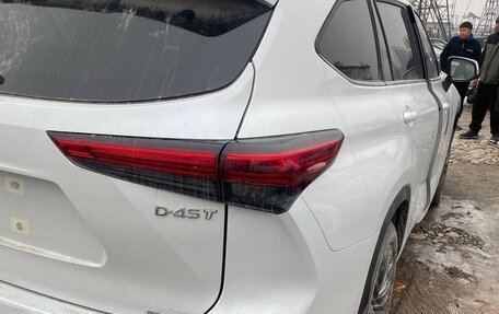 Toyota Highlander, 2025 год, 5 390 000 рублей, 6 фотография