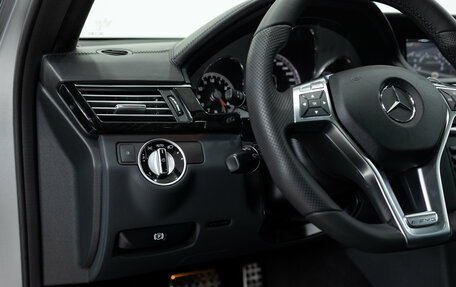 Mercedes-Benz E-Класс AMG, 2011 год, 3 990 000 рублей, 15 фотография