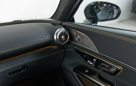 Mercedes-Benz AMG GT, 2024 год, 20 990 000 рублей, 17 фотография