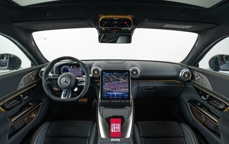 Mercedes-Benz AMG GT, 2024 год, 20 990 000 рублей, 28 фотография